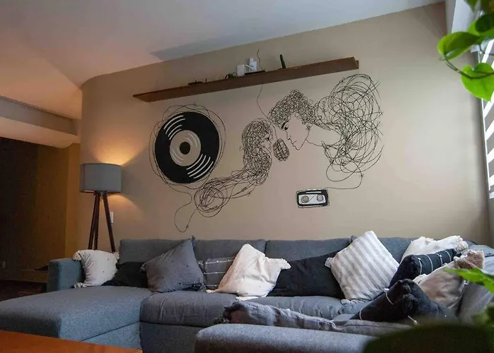 Modern Artist Apt., Overlooking Parque Espana *